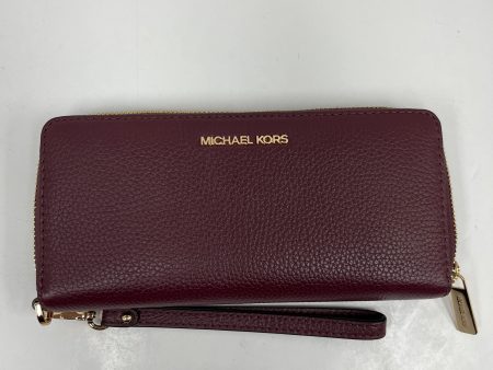 Wallet Designer By Michael Kors  Size: Large on Sale