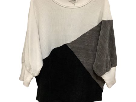 Sweater By Andree By Unit  Size: M Hot on Sale