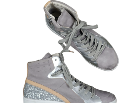 Shoes Sneakers By Dolce Vita  Size: 10 Hot on Sale